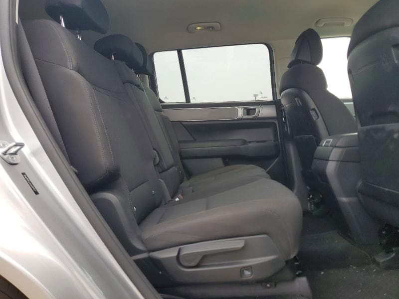 2025 HYUNDAI SANTA FE SE 11