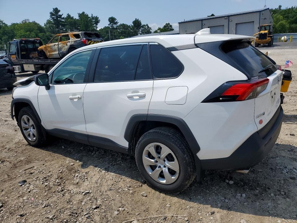 2022 TOYOTA RAV4 LE 2