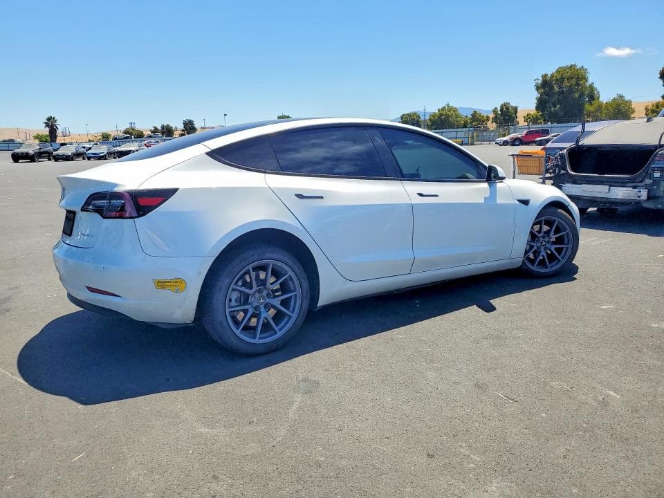2021 TESLA MODEL 3 3