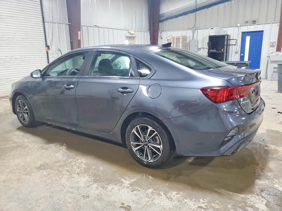 2024 KIA FORTE LXS 2