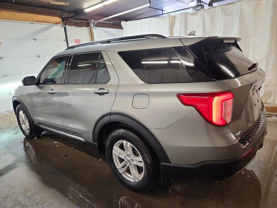 2020 FORD EXPLORER XLT 2