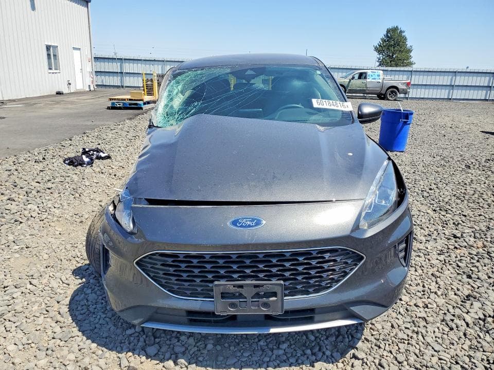 2020 FORD ESCAPE SE 5