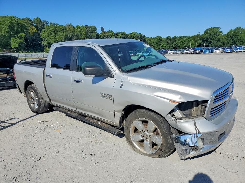 2018 RAM 1500 SLT 4
