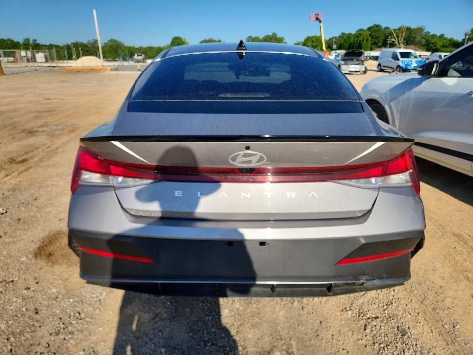 2025 HYUNDAI ELANTRA SEL SPORT 6