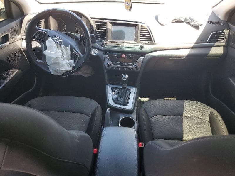 2017 HYUNDAI ELANTRA 8