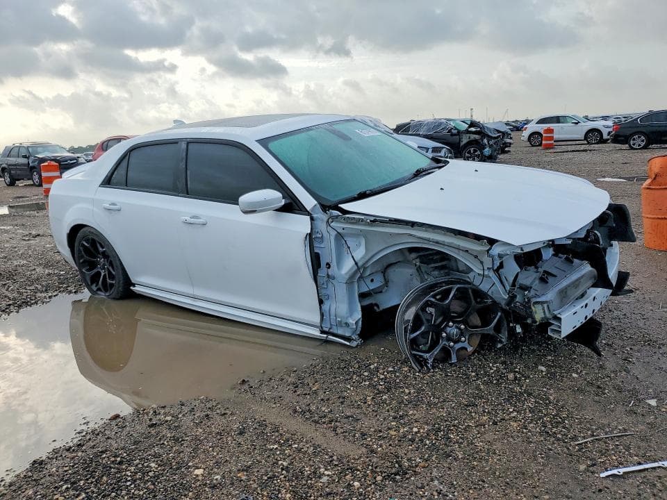 2019 CHRYSLER 300 S 4