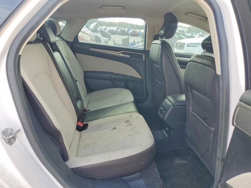 2019 FORD FUSION SE 10