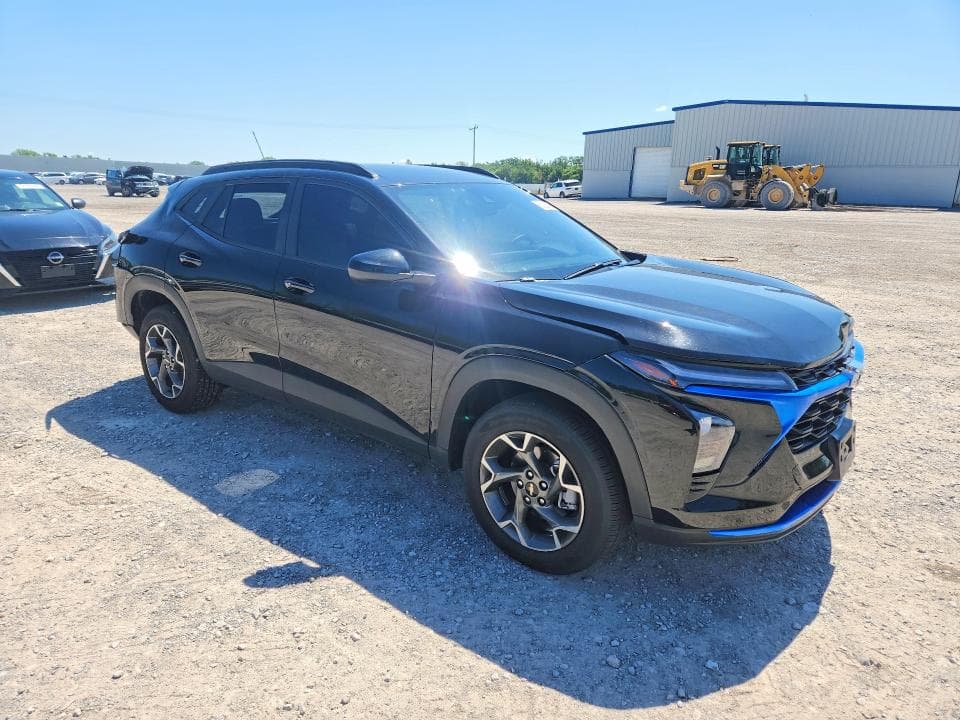 2026 CHEVROLET TRAX 1LT 4