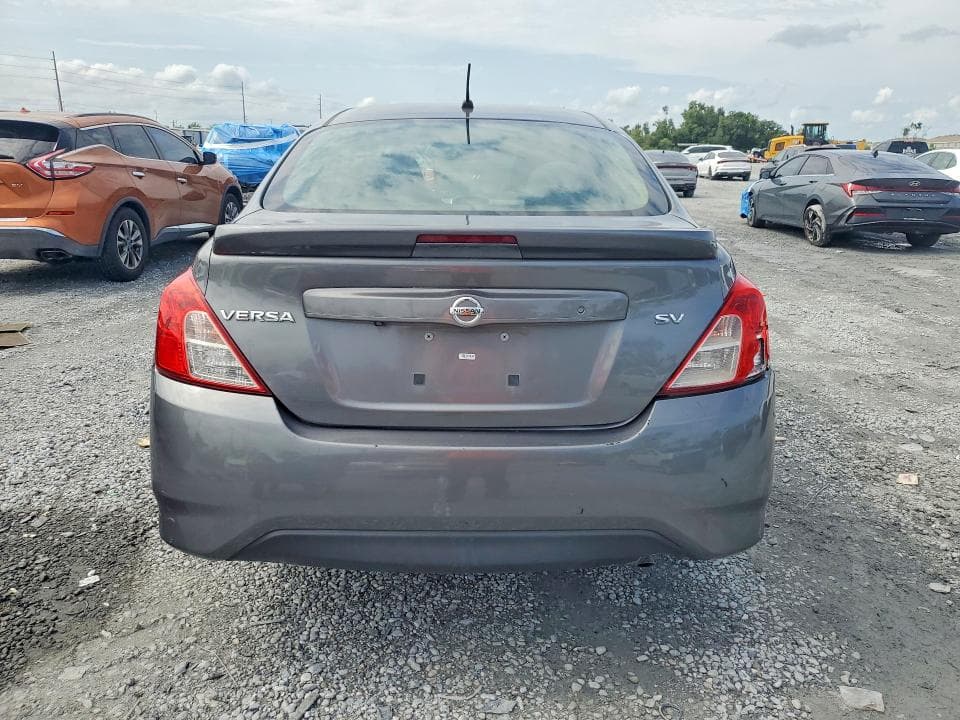2019 NISSAN VERSA SV 6