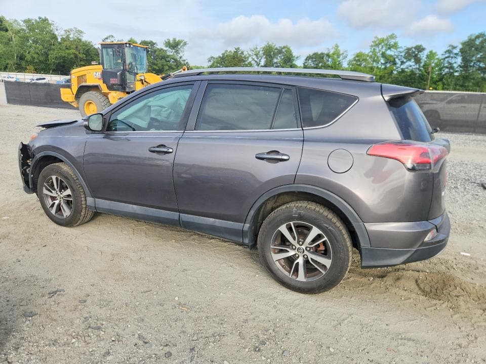 2017 TOYOTA RAV4 XLE 2
