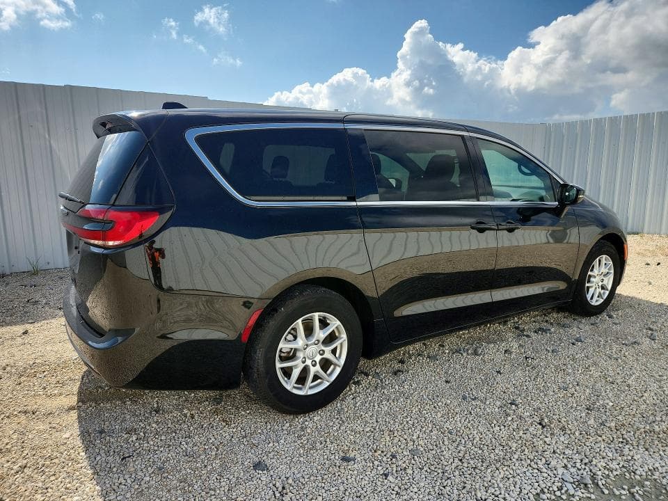 2025 CHRYSLER PACIFICA SELECT 3