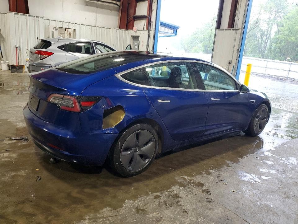 2020 TESLA MODEL 3 3
