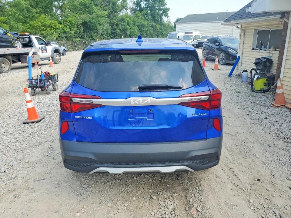 2022 KIA SELTOS LX 6