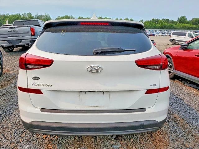 2020 HYUNDAI TUCSON SE 6