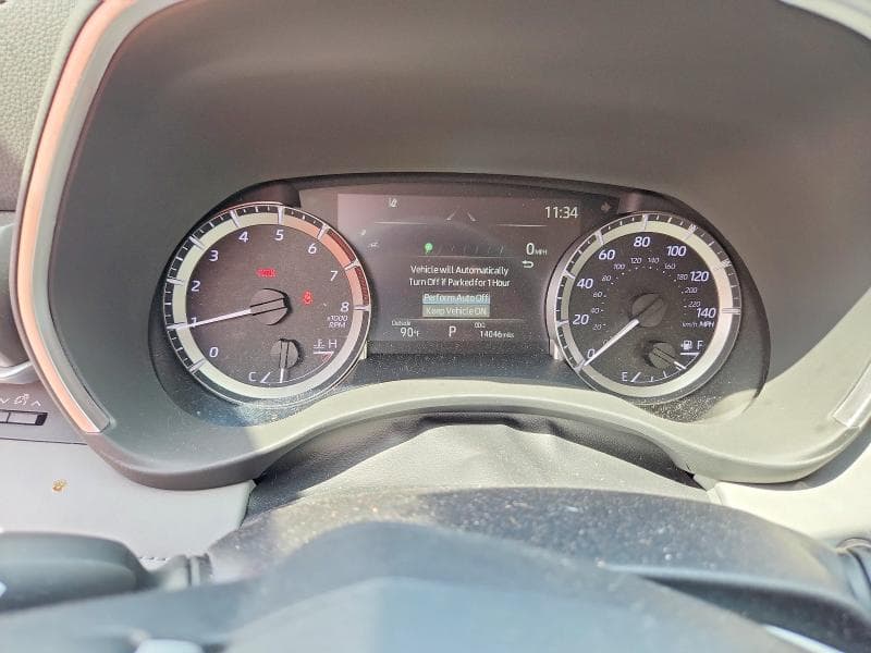 2025 TOYOTA HIGHLANDER XLE 9