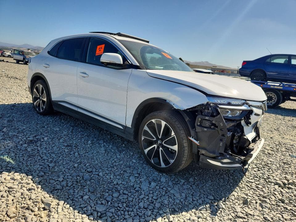 2024 VINFAST TRADING AND PRODUCTION VF 8 PLUS 4