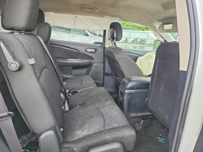2020 DODGE JOURNEY SE 11