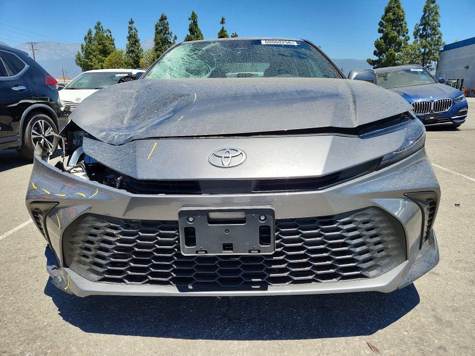 2026 TOYOTA CAMRY SE 5