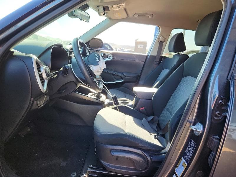 2023 KIA SOUL LX 7