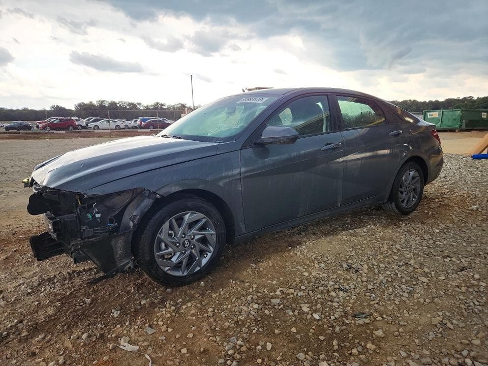 2024 HYUNDAI ELANTRA SEL - 1