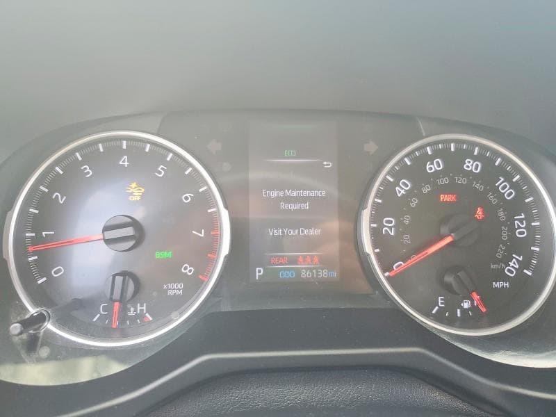 2020 TOYOTA RAV4 XLE 9