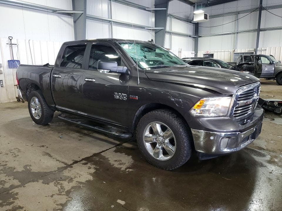 2018 RAM 1500 SLT 4