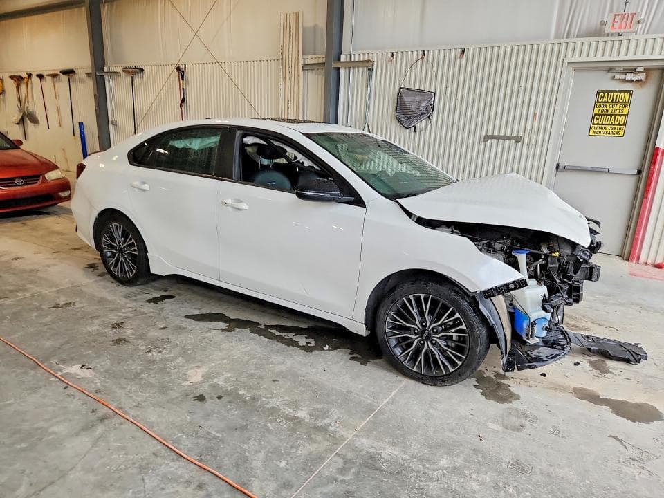 2024 KIA FORTE GT LINE 4