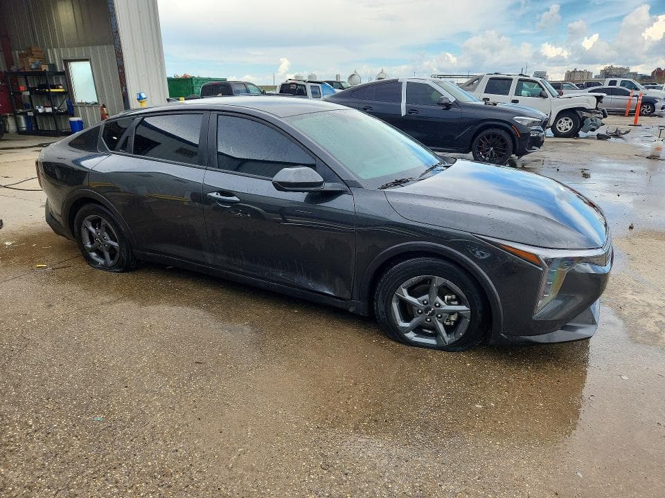 2025 KIA K4 LXS 4