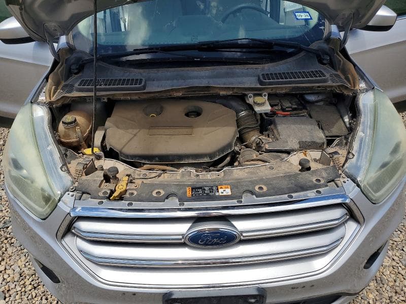 2017 FORD ESCAPE SE 12