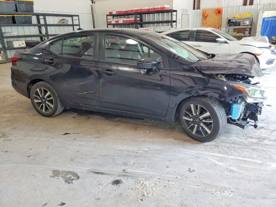 2021 NISSAN VERSA SV 4