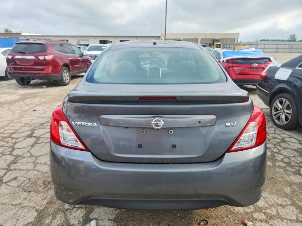 2019 NISSAN VERSA SV 6