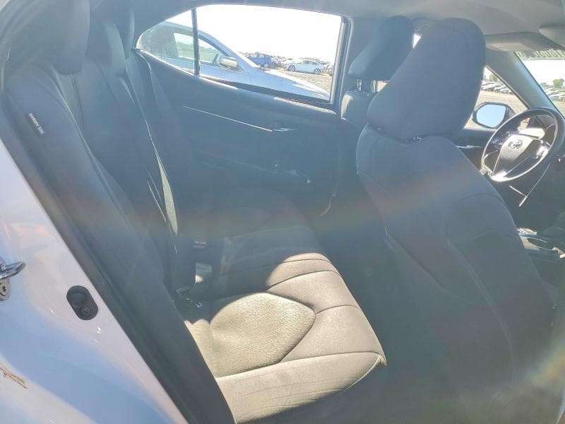 2020 TOYOTA CAMRY LE 10