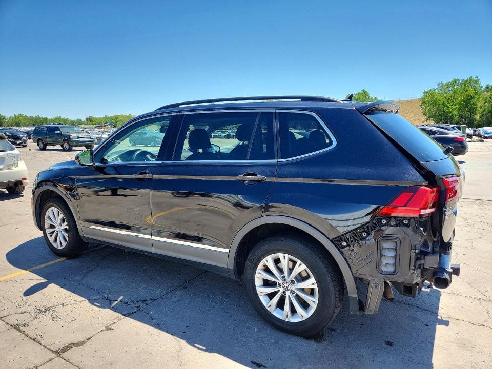 2018 VOLKSWAGEN TIGUAN SE 2