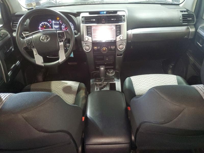 2021 TOYOTA 4RUNNER SR5 8