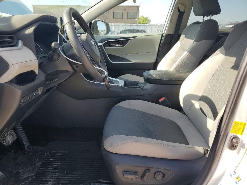 2021 TOYOTA RAV4 XLE 7