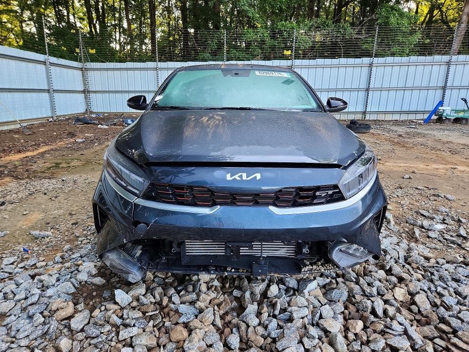 2023 KIA FORTE GT 5