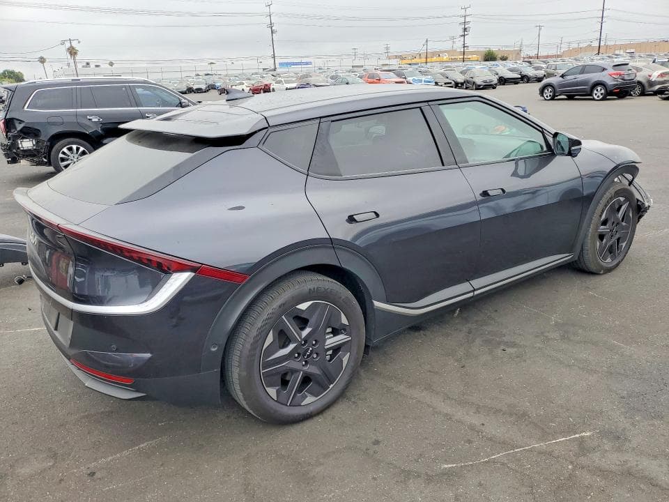 2025 KIA EV6 LIGHT LONG RANGE 3
