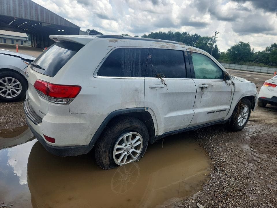 2019 JEEP GRAND CHEROKEE LAREDO 3