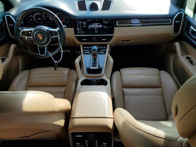 2019 PORSCHE CAYENNE S 8