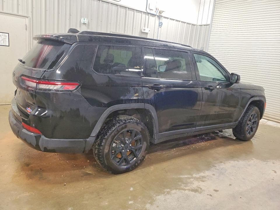 2024 JEEP GRAND CHEROKEE L LAREDO 3
