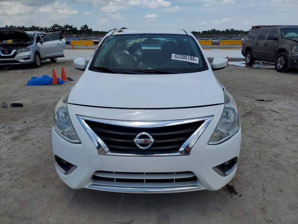 2017 NISSAN VERSA 1.6 S 5