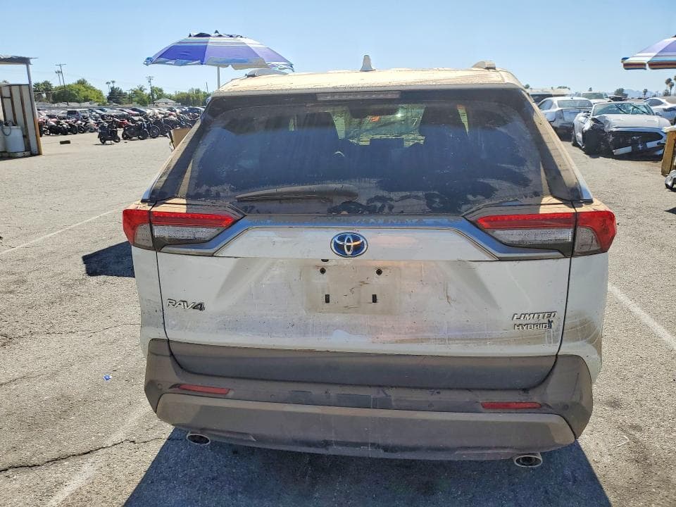 2020 TOYOTA RAV4 LIMITED 6