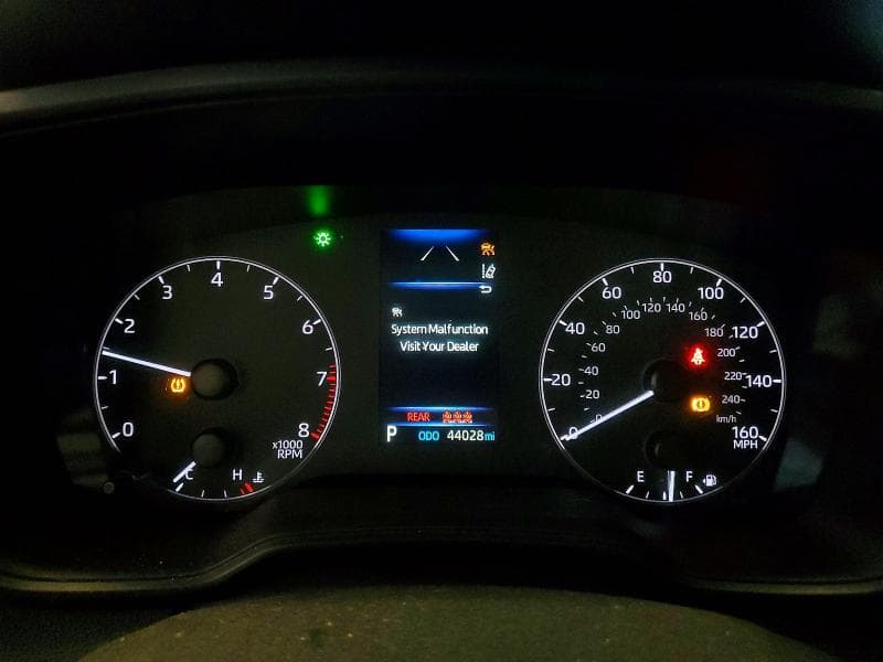 2023 TOYOTA COROLLA SE 9