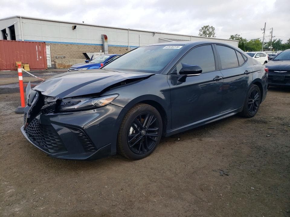 2026 TOYOTA CAMRY SE - 1