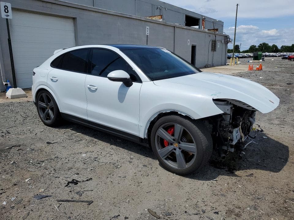 2024 PORSCHE CAYENNE S COUPE 4