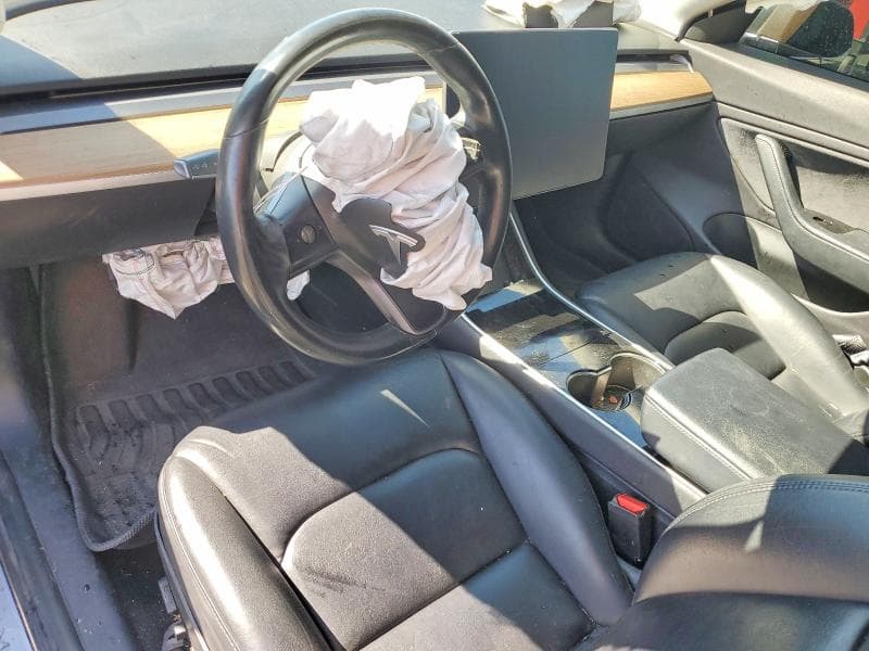 2018 TESLA MODEL 3 8