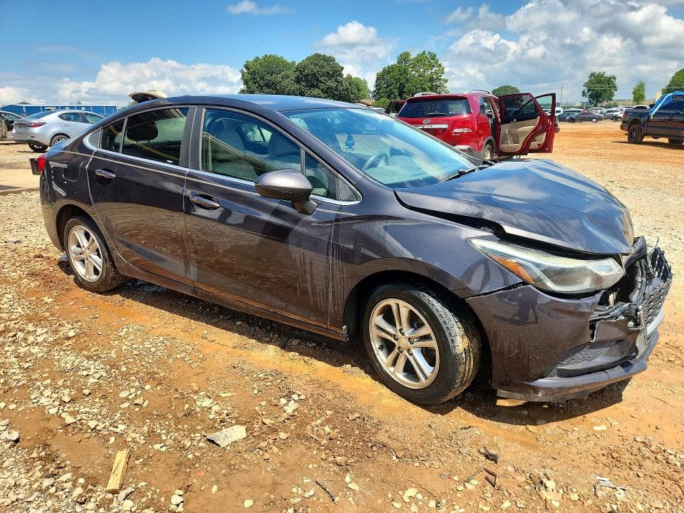 2017 CHEVROLET CRUZE LT 4