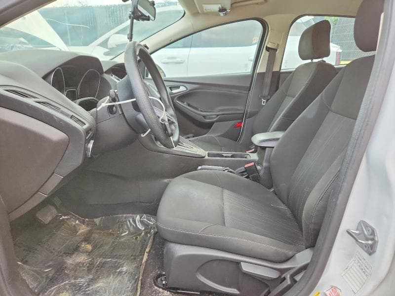 2017 FORD FOCUS SE 7