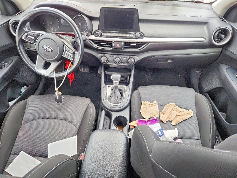 2021 KIA FORTE FE 8