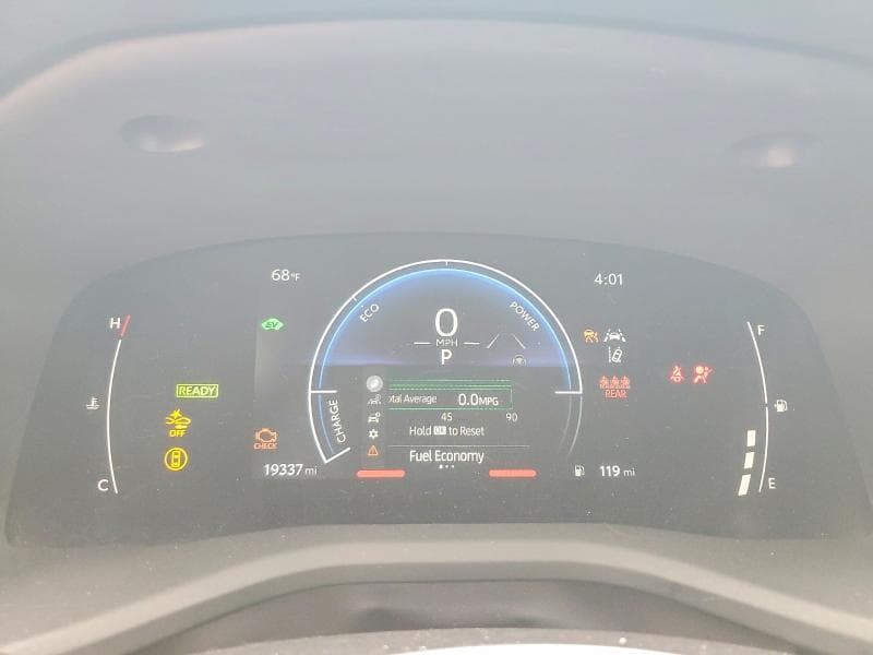 2025 TOYOTA CAMRY SE 9